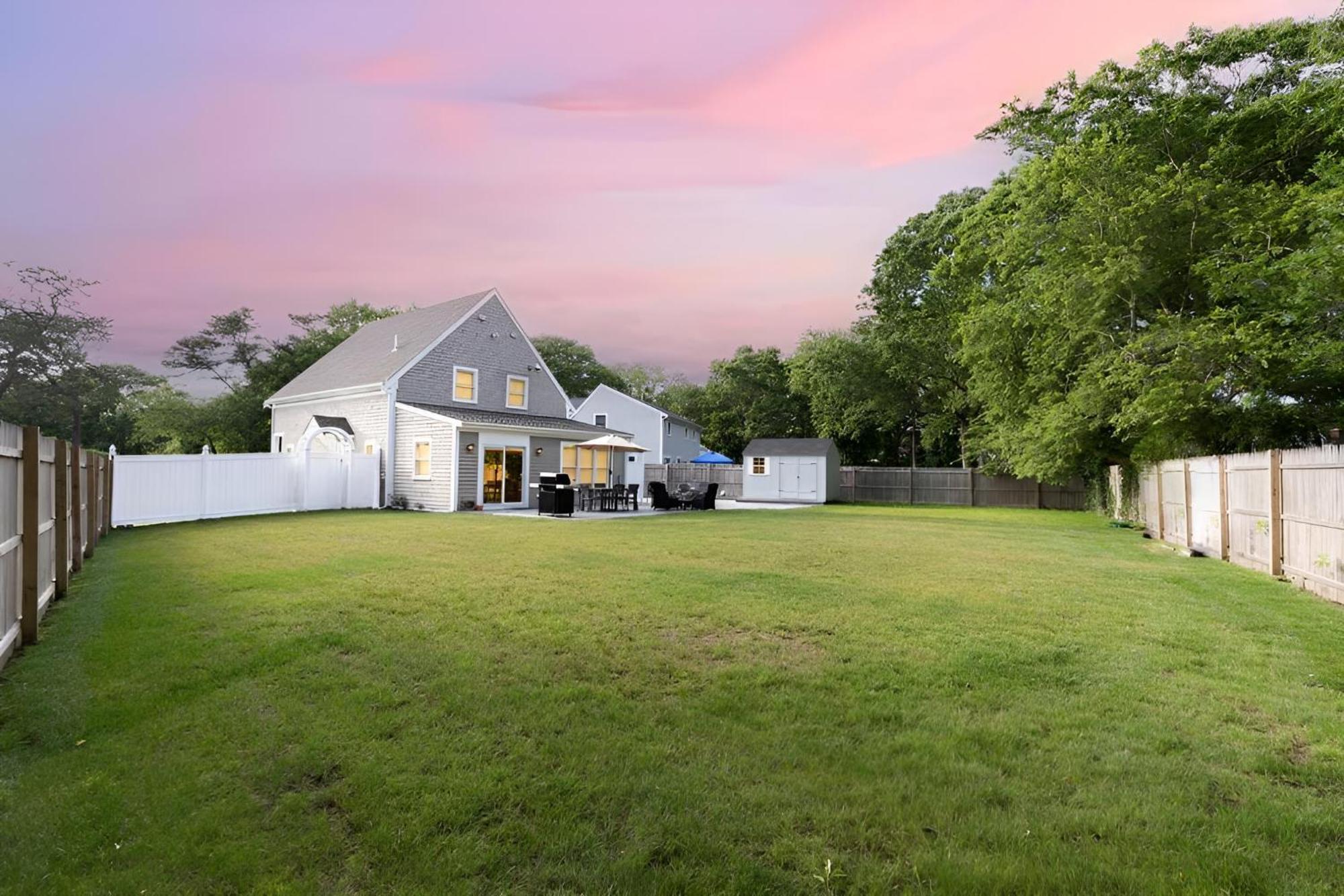 Renovated & Sophisticated Home Near Beach & Shops! Barnstable Exterior foto